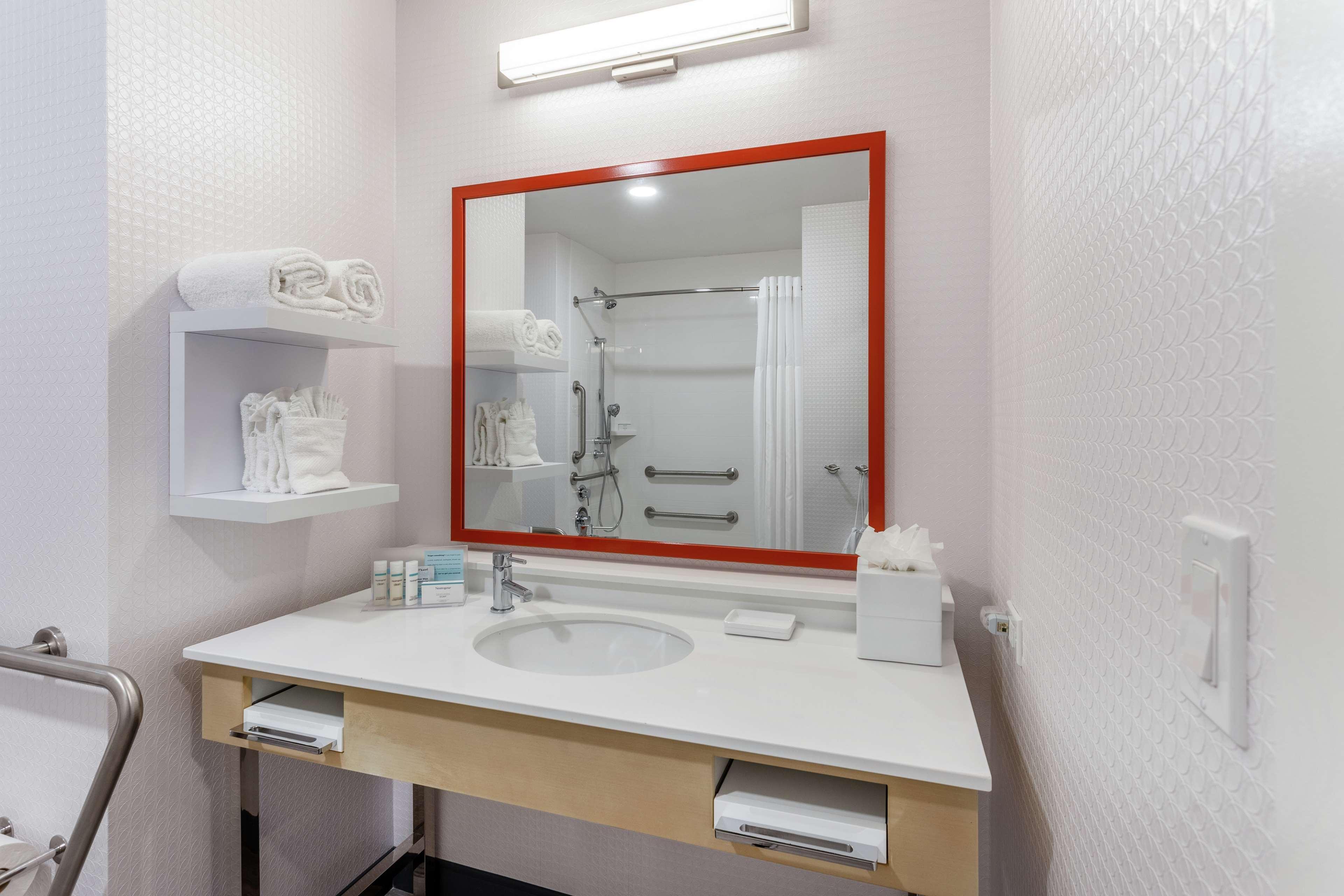 Hampton Inn Oakland Downtown-City Center Екстер'єр фото