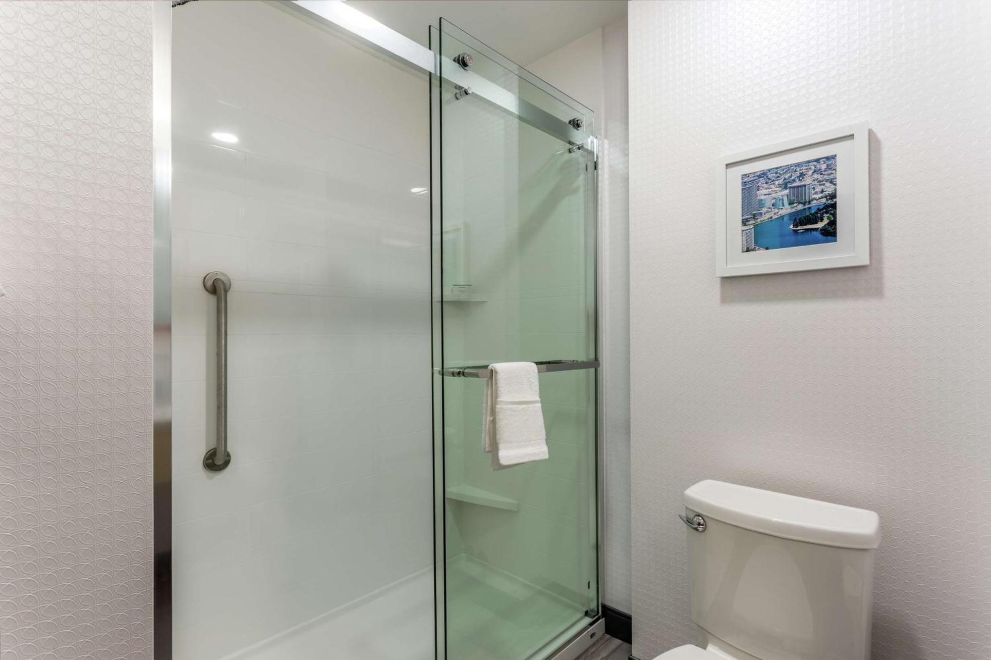 Hampton Inn Oakland Downtown-City Center Екстер'єр фото